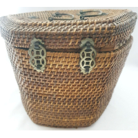 Chinees porseleinen theeset in rieten foedraal